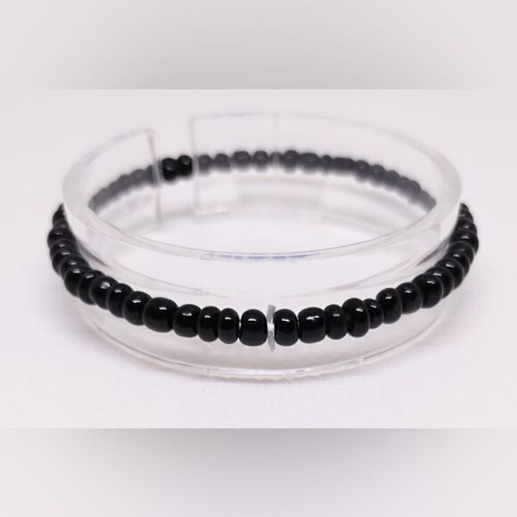 None Jewelry - Women's bracelet beaded beads black new e37